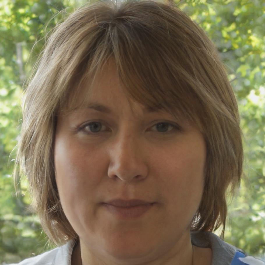 Portret Elisabeta Popovici